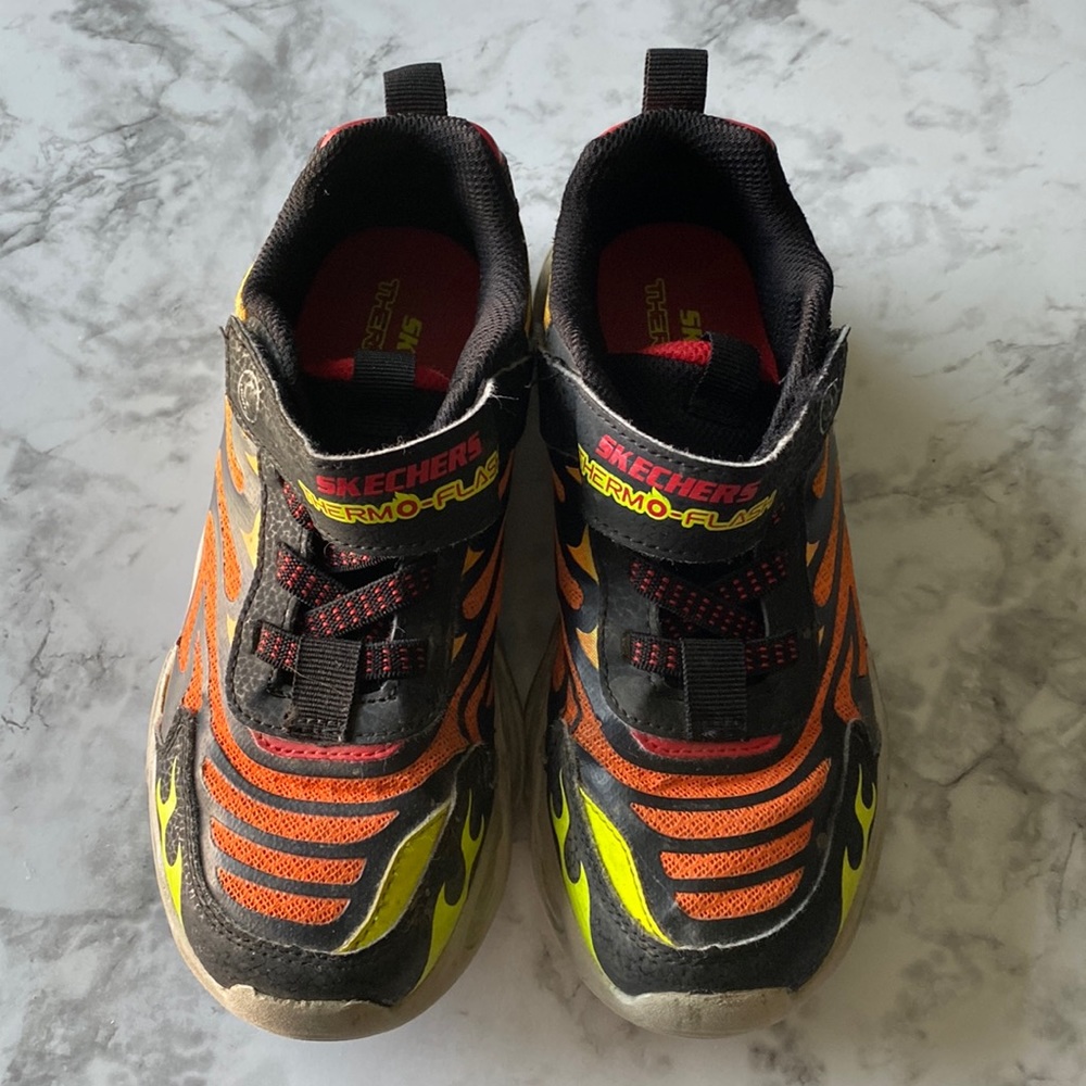 Skechers shoes